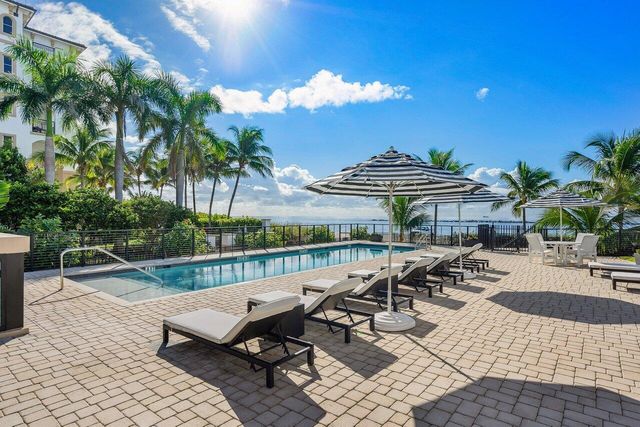 106 Inlet Way 304, Palm Beach Shores, FL 33404