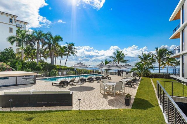 106 Inlet Way 304, Palm Beach Shores, FL 33404