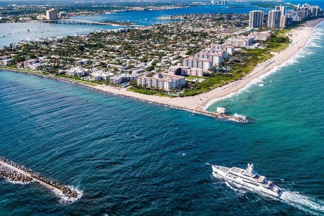 106 Inlet Way 304, Palm Beach Shores, FL 33404