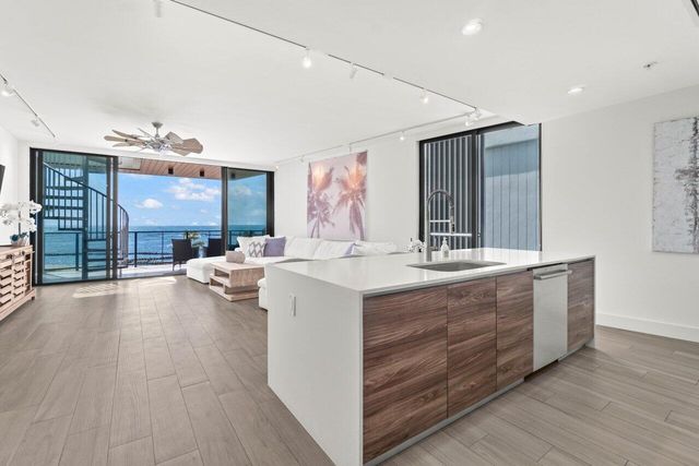 106 Inlet Way 304, Palm Beach Shores, FL 33404