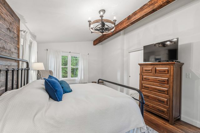 176 Russell Drive, Weare, NH 03281