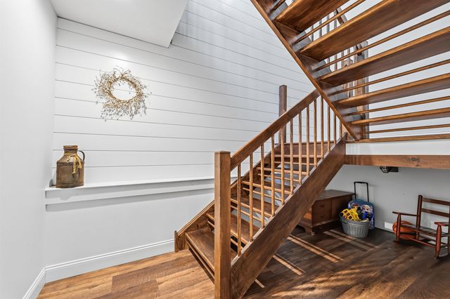 176 Russell Drive, Weare, NH 03281