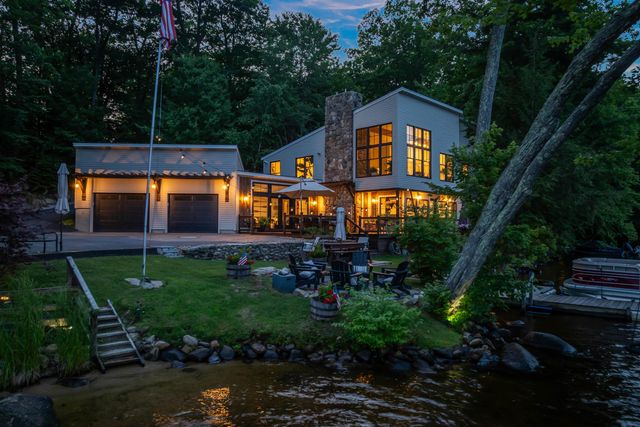 176 Russell Drive, Weare, NH 03281