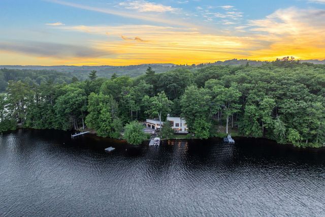 176 Russell Drive, Weare, NH 03281