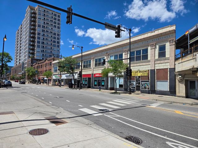 319 Howard Street, Evanston, IL 60202