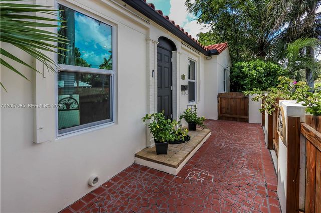 405 S 16th Ave, Hollywood, FL 33020