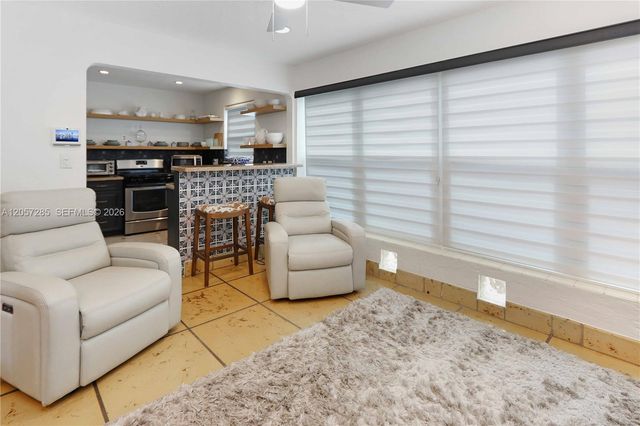 405 S 16th Ave, Hollywood, FL 33020