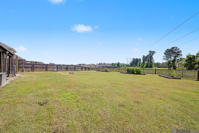 34074 Kingfisher St, Denham Springs, LA 70706