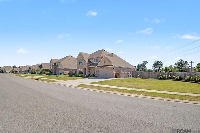 34074 Kingfisher St, Denham Springs, LA 70706