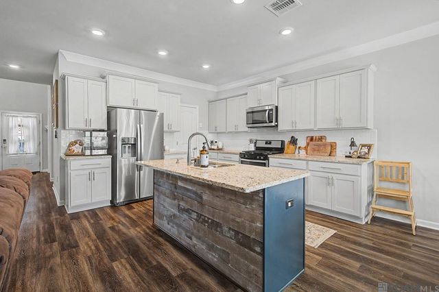 34074 Kingfisher St, Denham Springs, LA 70706