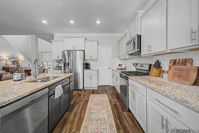 34074 Kingfisher St, Denham Springs, LA 70706