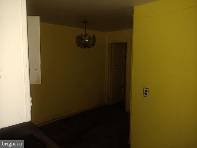 21 N WESTFIELD AVE, Trenton, NJ 08618