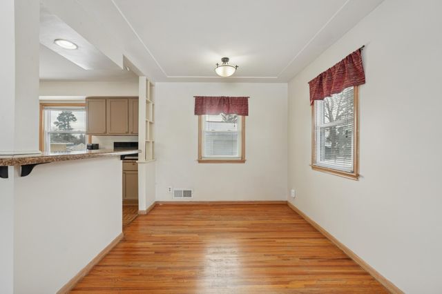 536 Idaho Avenue E, Saint Paul, MN 55130