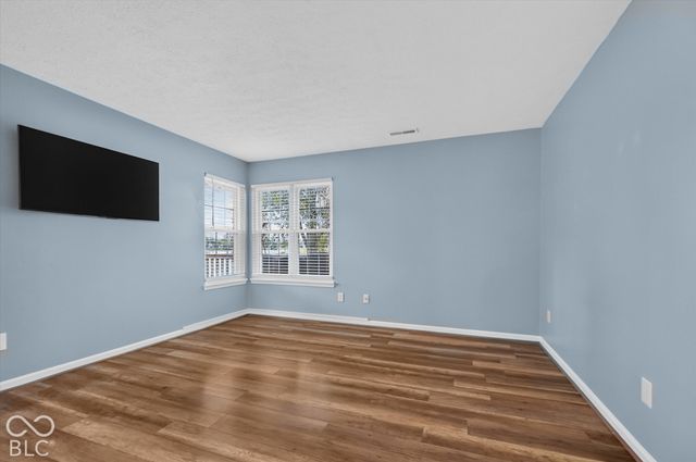 7608 Harbour Isle, Indianapolis, IN 46240