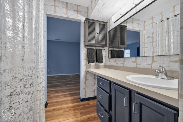 7608 Harbour Isle, Indianapolis, IN 46240