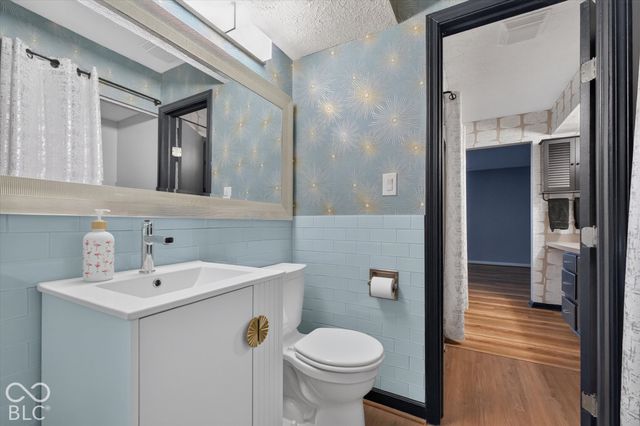 7608 Harbour Isle, Indianapolis, IN 46240