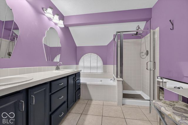 7608 Harbour Isle, Indianapolis, IN 46240