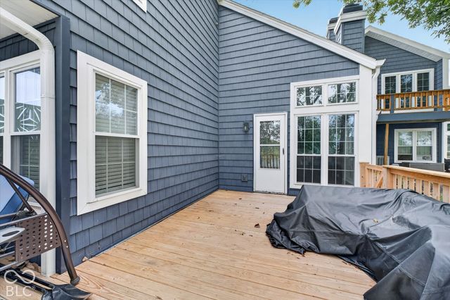7608 Harbour Isle, Indianapolis, IN 46240