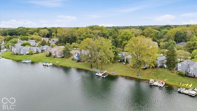 7608 Harbour Isle, Indianapolis, IN 46240