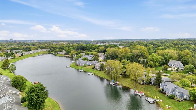 7608 Harbour Isle, Indianapolis, IN 46240