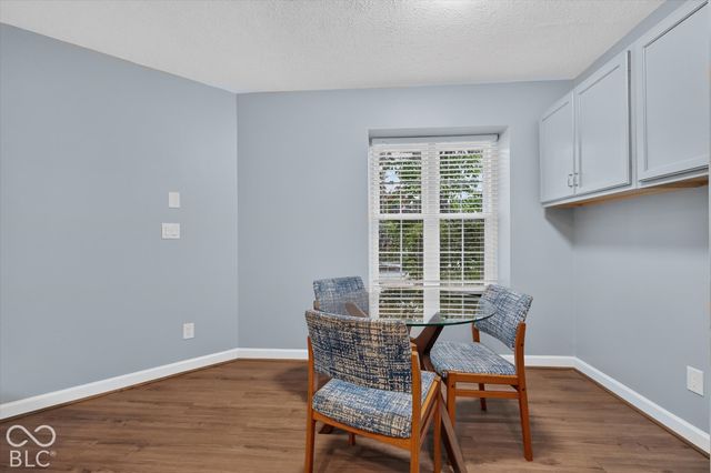 7608 Harbour Isle, Indianapolis, IN 46240