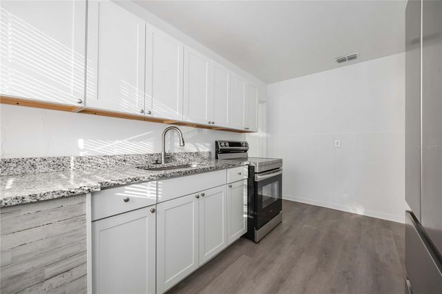 243 AVENUE L NE, Winter Haven, FL 33881