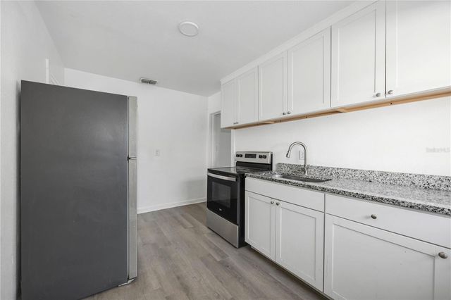 243 AVENUE L NE, Winter Haven, FL 33881