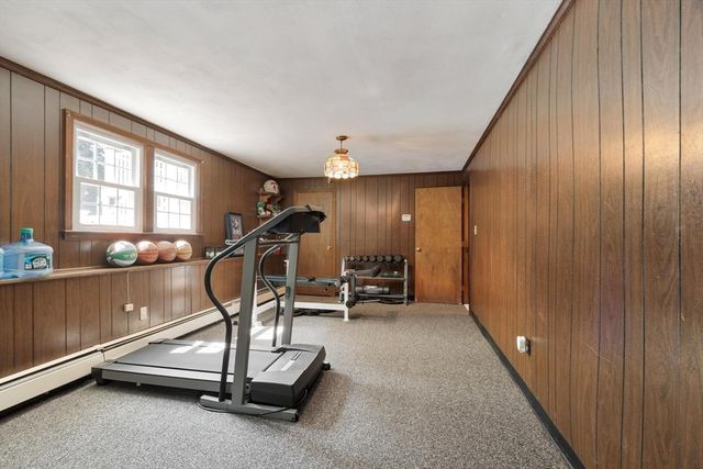 22 Northgate Rd, Tewksbury, MA 01876