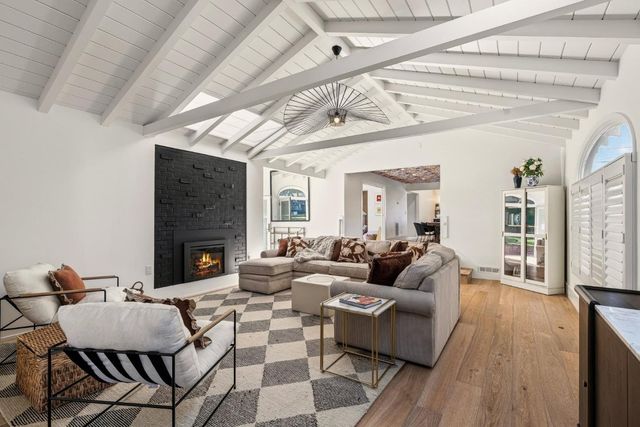 70 Paseo Hermoso, Salinas, CA 93908