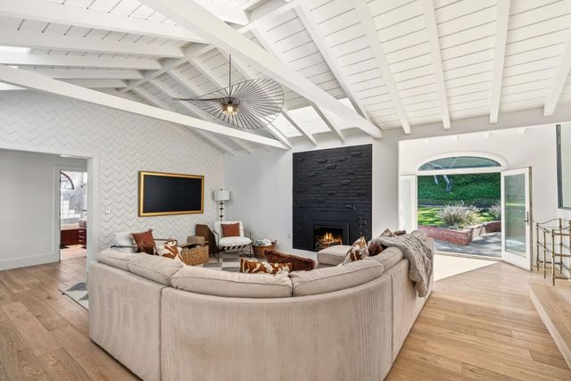 70 Paseo Hermoso, Salinas, CA 93908