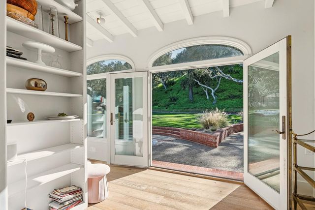 70 Paseo Hermoso, Salinas, CA 93908