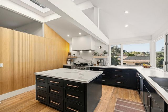 70 Paseo Hermoso, Salinas, CA 93908