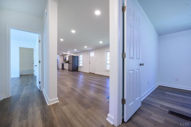 1860 S Coolwell Road, Madison Heights, VA 24572