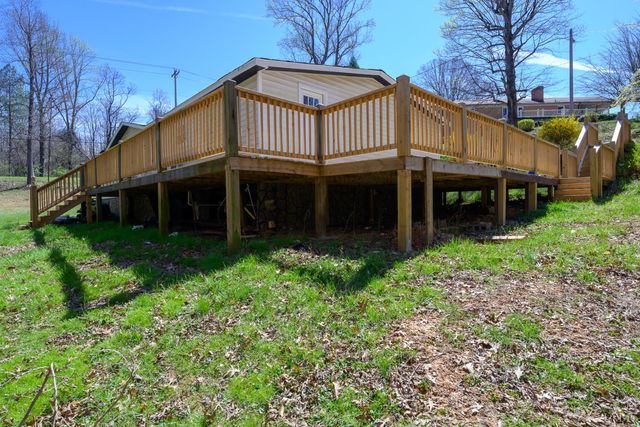 1860 S Coolwell Road, Madison Heights, VA 24572