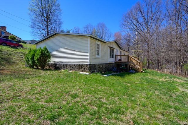 1860 S Coolwell Road, Madison Heights, VA 24572