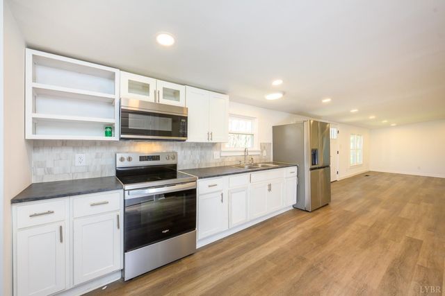 1860 S Coolwell Road, Madison Heights, VA 24572