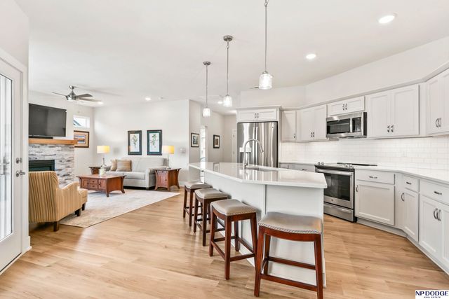 12388 Horizon Street, Papillion, NE 68046