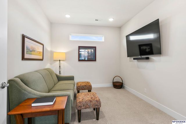 12388 Horizon Street, Papillion, NE 68046