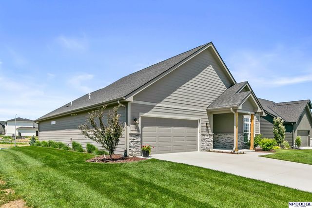 12388 Horizon Street, Papillion, NE 68046