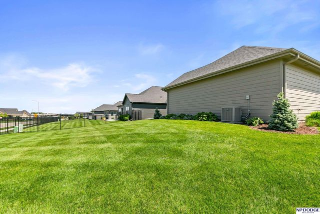 12388 Horizon Street, Papillion, NE 68046