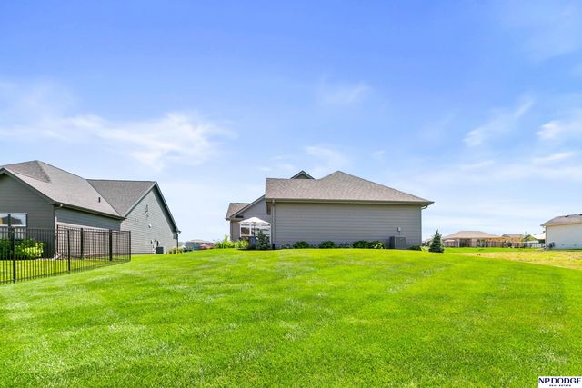 12388 Horizon Street, Papillion, NE 68046