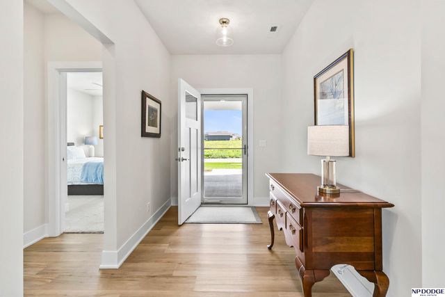12388 Horizon Street, Papillion, NE 68046