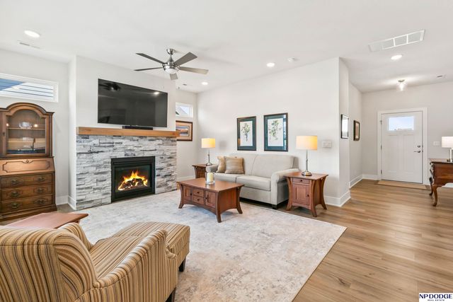 12388 Horizon Street, Papillion, NE 68046