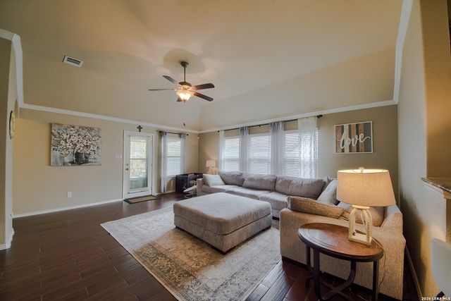 8522 Fess Parker Dr, San Antonio, TX 78254