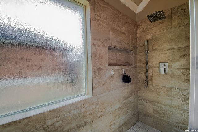 8522 Fess Parker Dr, San Antonio, TX 78254