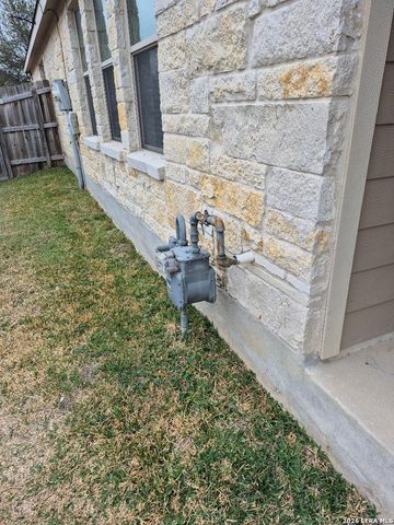 8522 Fess Parker Dr, San Antonio, TX 78254