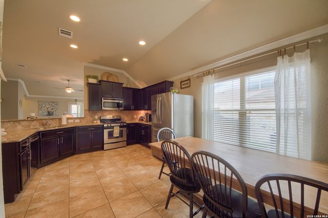 8522 Fess Parker Dr, San Antonio, TX 78254