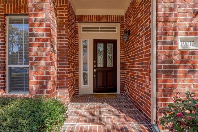 19010 Grove Valley Trail, Houston, TX 77084