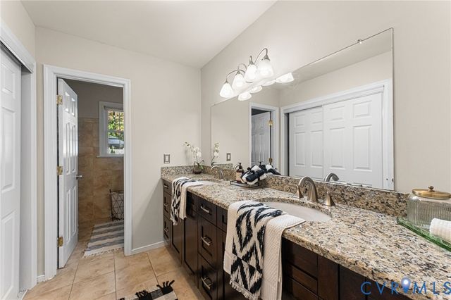 12869 Richmond St, Chester, VA 23831