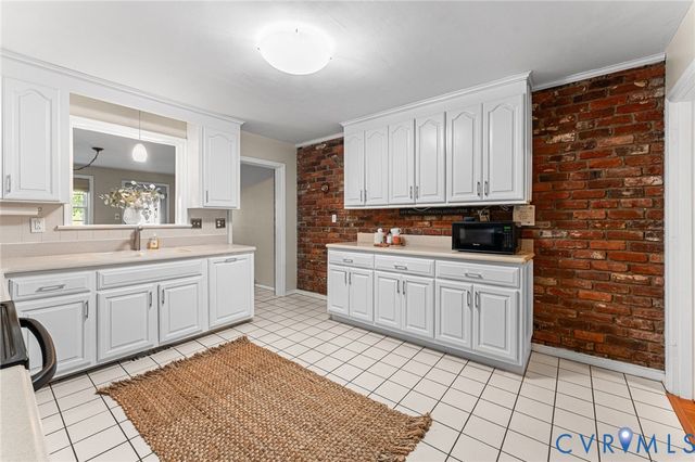 12869 Richmond St, Chester, VA 23831